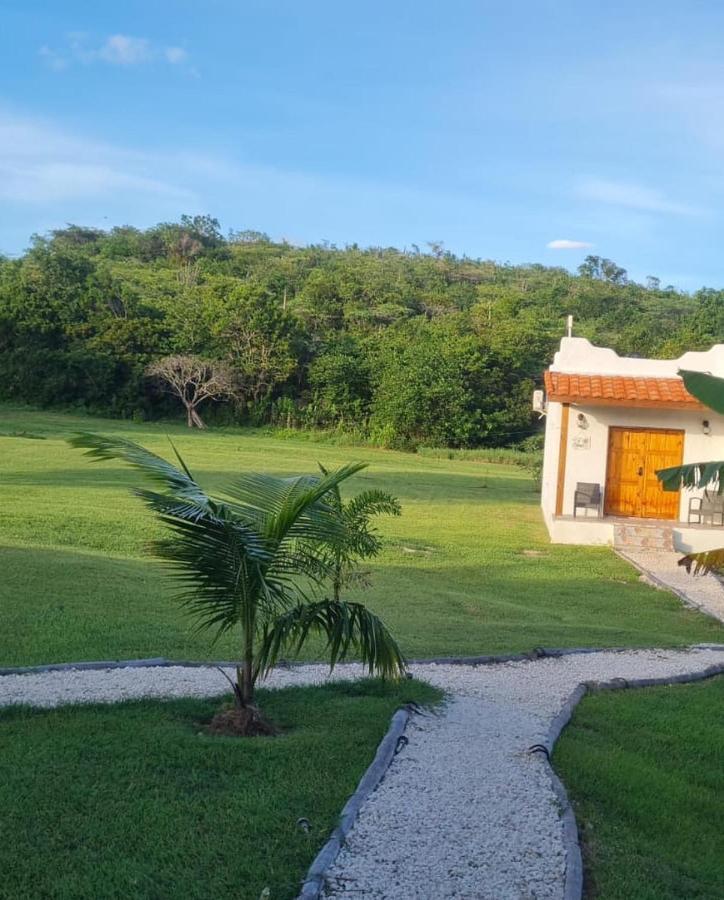 Azteca Villas Treasure Beach Exterior foto
